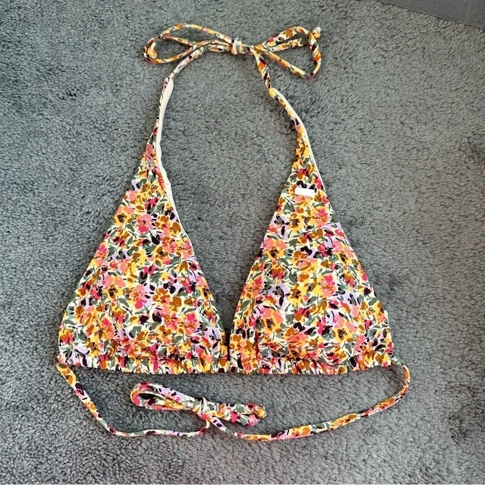 Roxy Floral Bikini Triangle Top and Ultracheeky Bottom - Picture 4 of 9